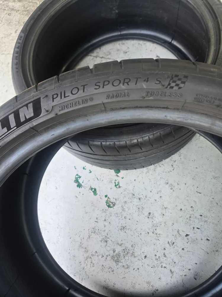 미쉐린 파일롯 스포츠 4S 타이어 중고 24535202753020 판매합니다
