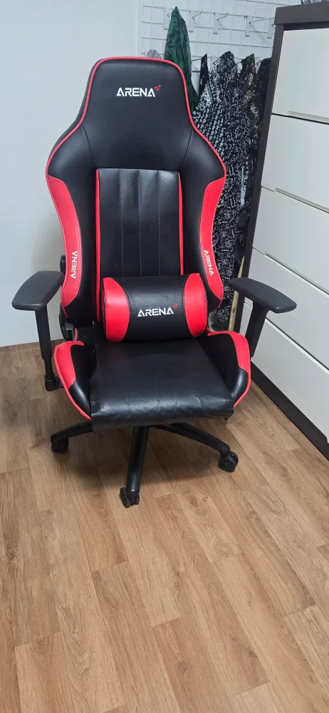 아레나 게이밍 의자