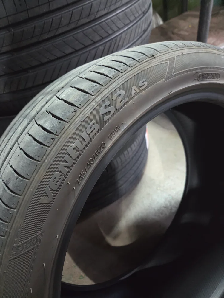 중고 타이어 1개 벤투스 S2 AS 245/40ZR20 타이어