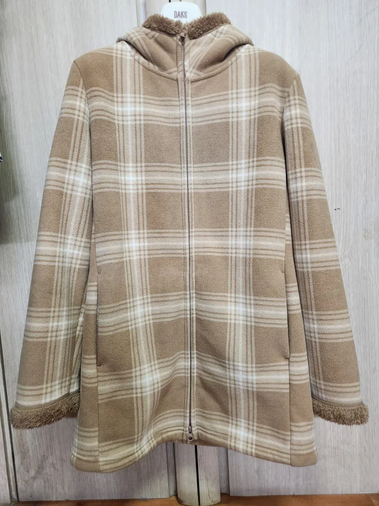 유니클로 후리스 체크 짚업 M 사이즈 판매합니다