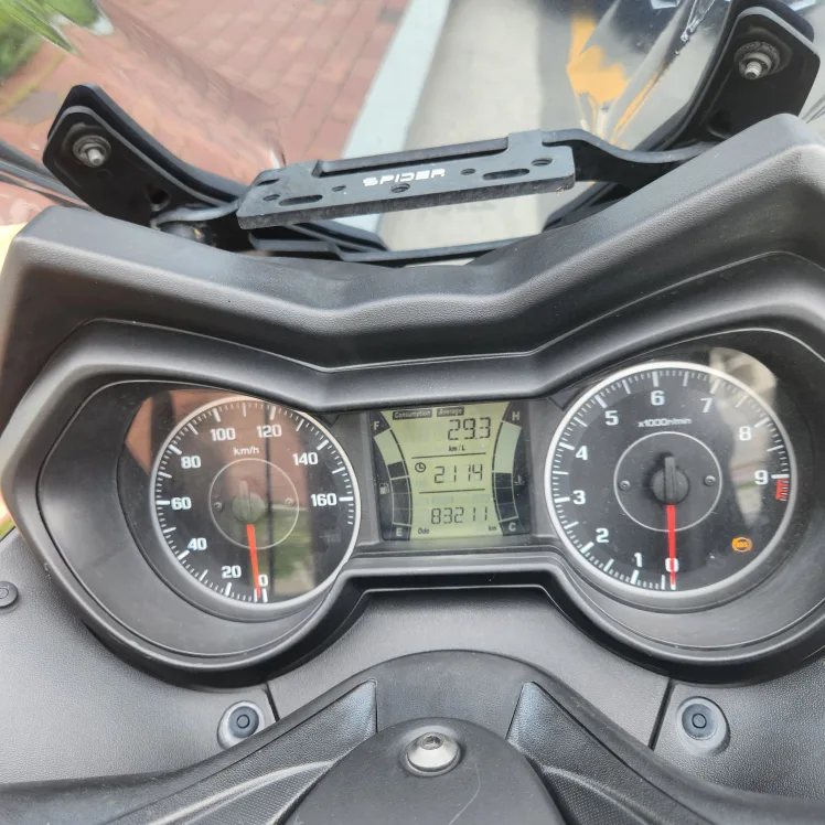 야마하 XMAX 스쿠터