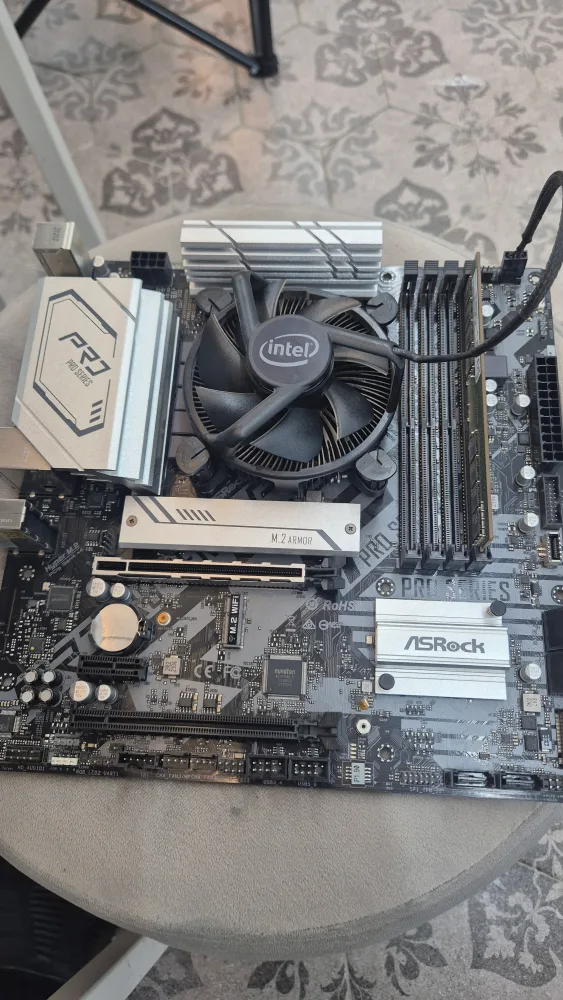 중고피시 컴퓨터 부품 11500/16g/1t