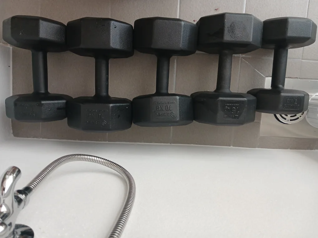 중고 아령 전부해서 만원에 판매합니다 만원의 행복