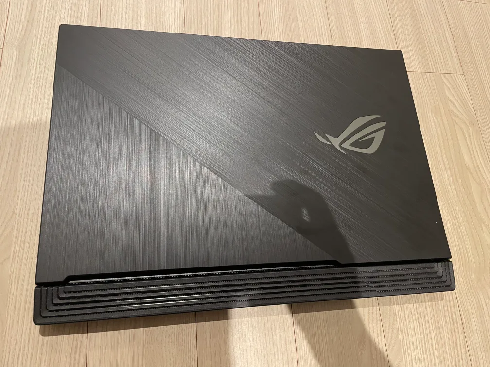 ASUS ROG STRIX RGB감성 17인치 고사양 게이밍 노트북 싸게 급처합니다 !! (Windows 내장)