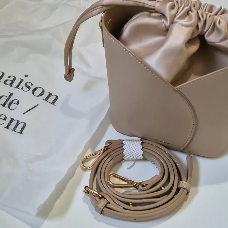 로엠 - 톤온톤 바스켓백 (네고가능!)