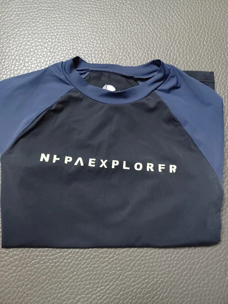 네파 익스플로러 래쉬가드