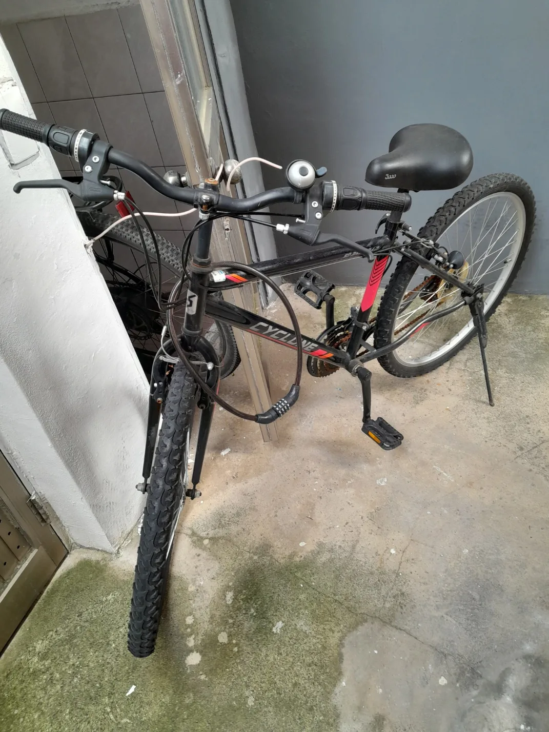 싸이클론 중고 자전거