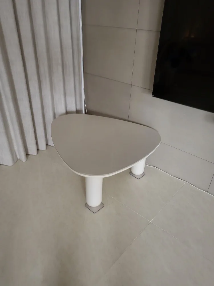 (가격제안받습니다)엘로이 소파 테이블 크림색