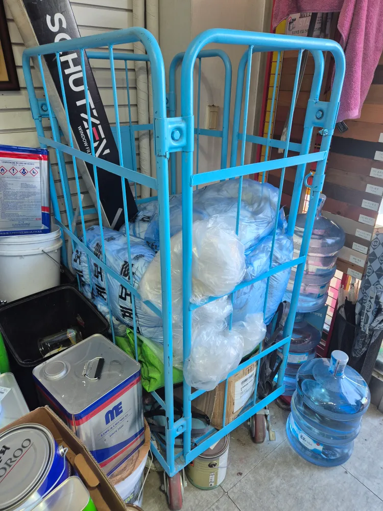 롤테이너 중고 기능상이상없어요