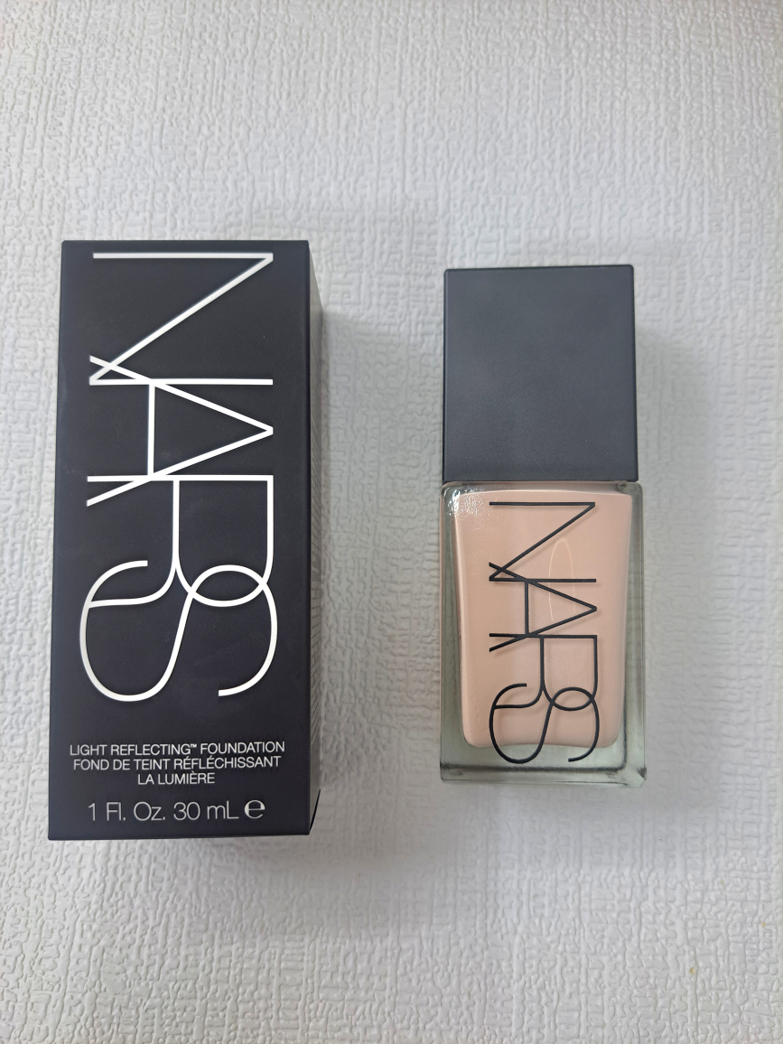 나스 라이트 리플렉팅 파운데이션>>/ 양양컬러