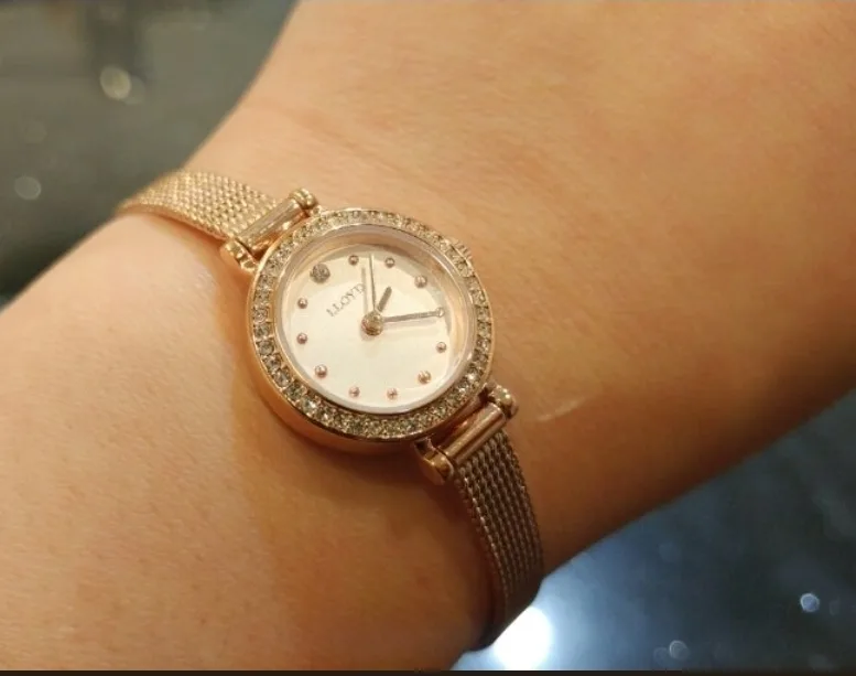 로이드 여성 메쉬 시계 로즈골드