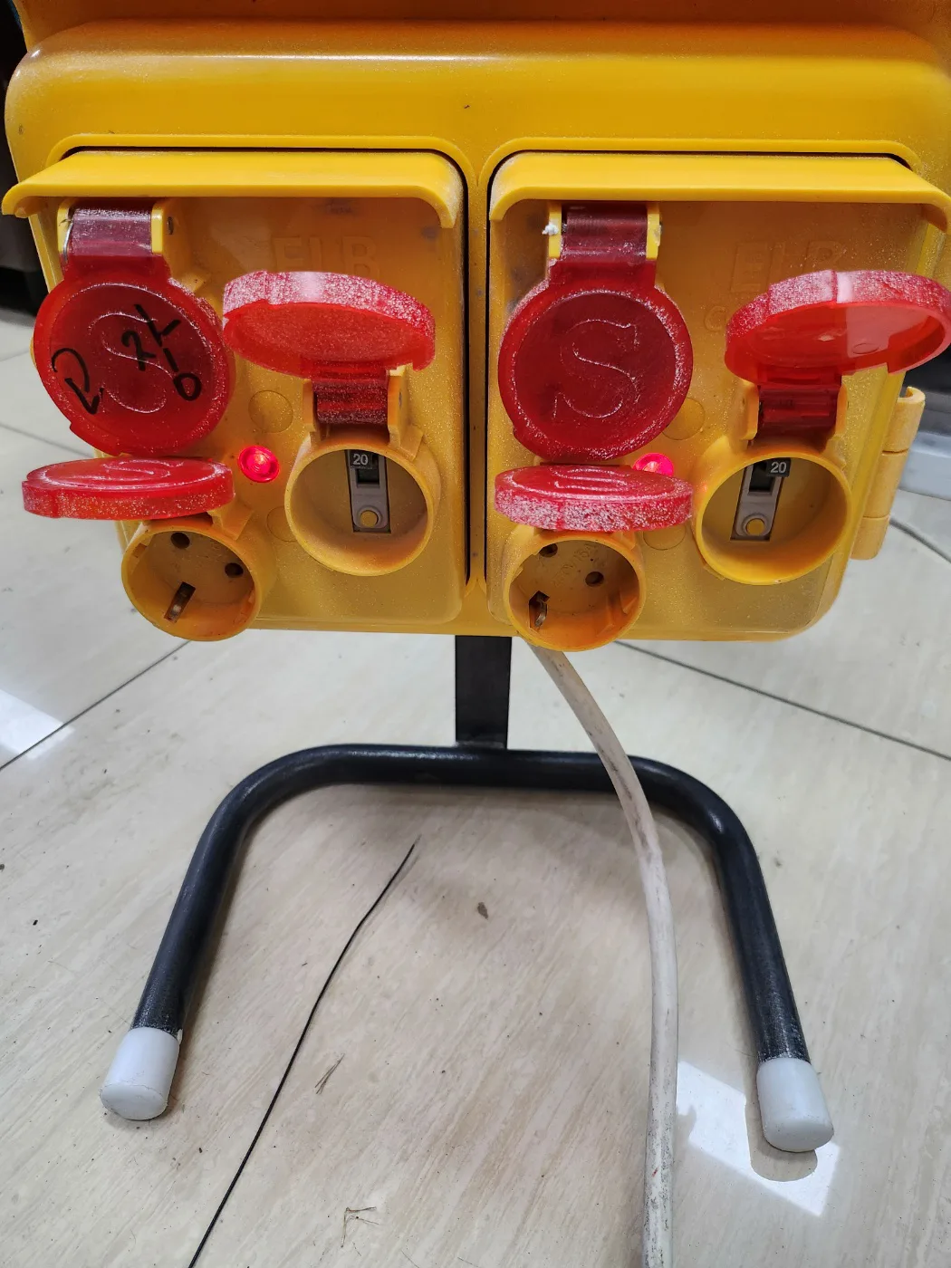 미니 임시 분전함 가설 배전함 상태좋음 중고입니다