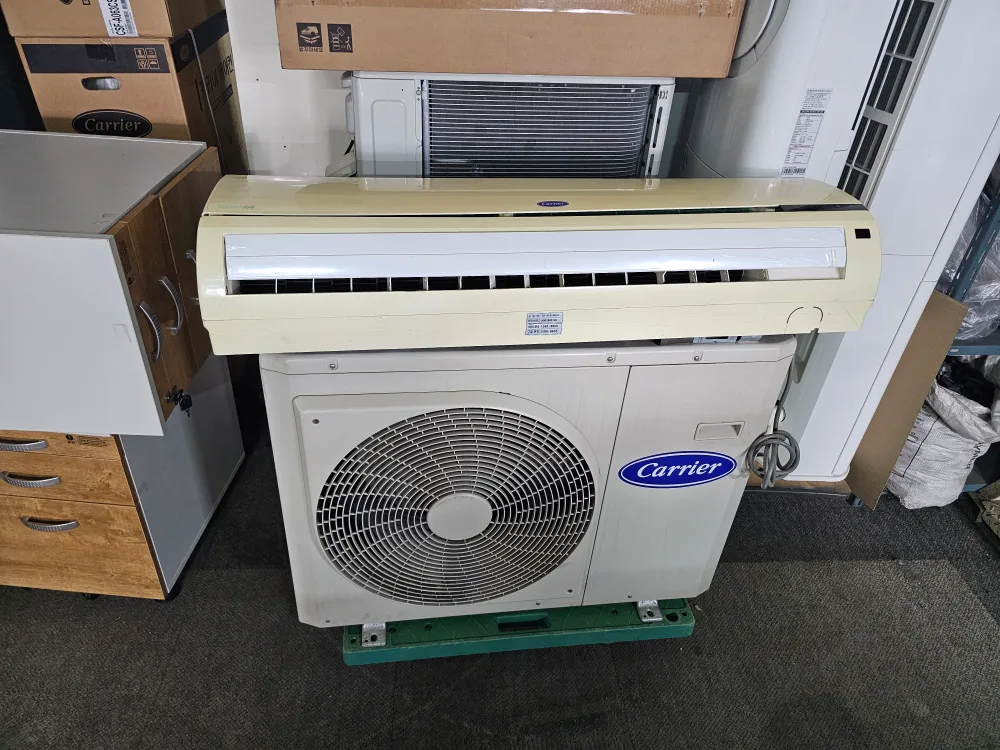 14평 벽걸이 에어컨 중고 구형모델입니다