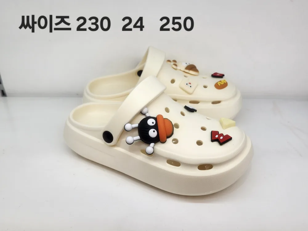 새신발 크록스 스타일 샌들