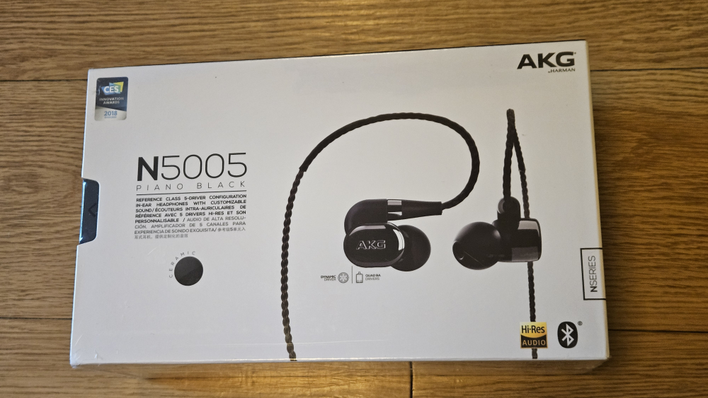 AKG N5005 피아노 블랙 이어폰 새상품