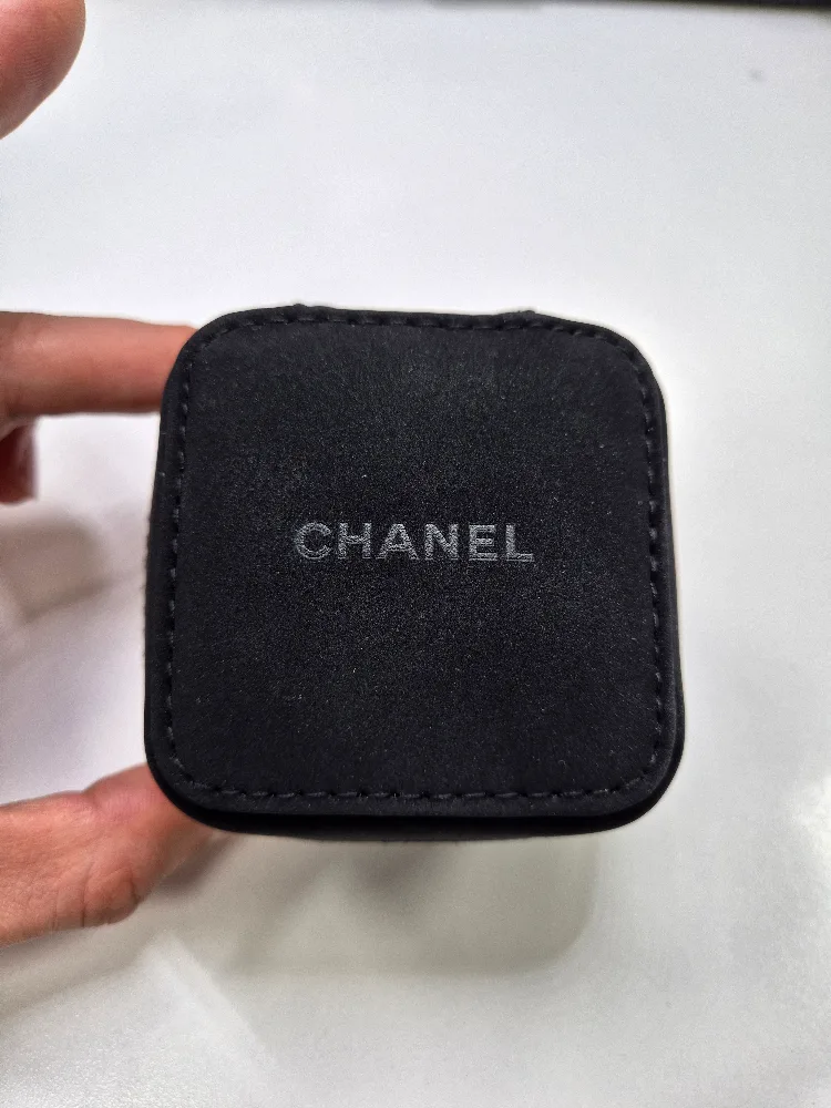 [새상품] 샤넬 시계 파우치 팝니다.