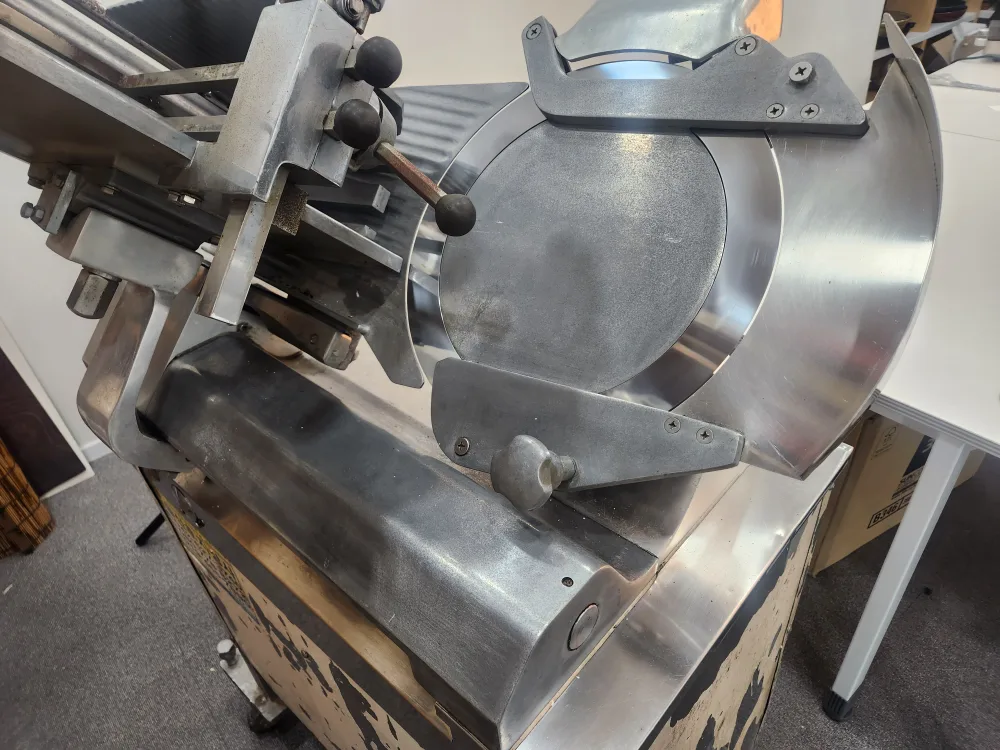 중고 국내 최저가 후지 냉동육절기 77만원(급매! 최종가격 입니다)