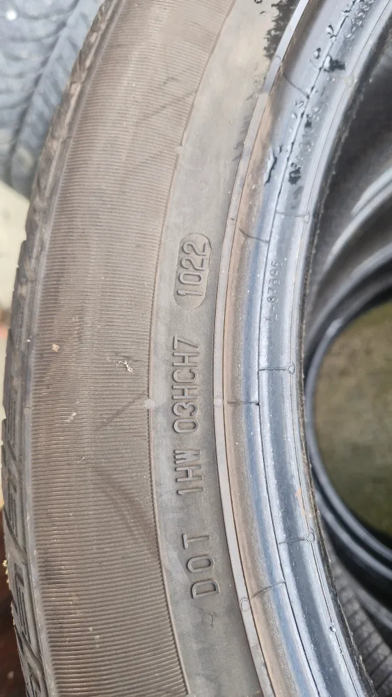 콘티넨탈 타이어 255/45R20