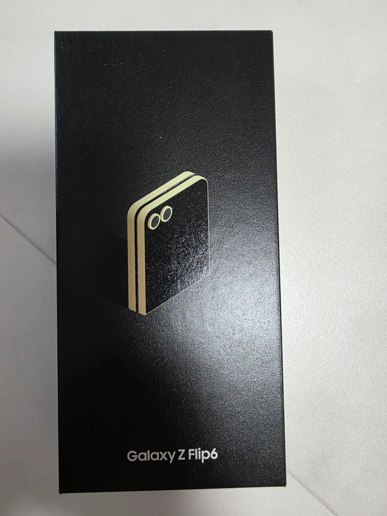 삼성 Z Flip 6 중고 핸드폰 팔아요