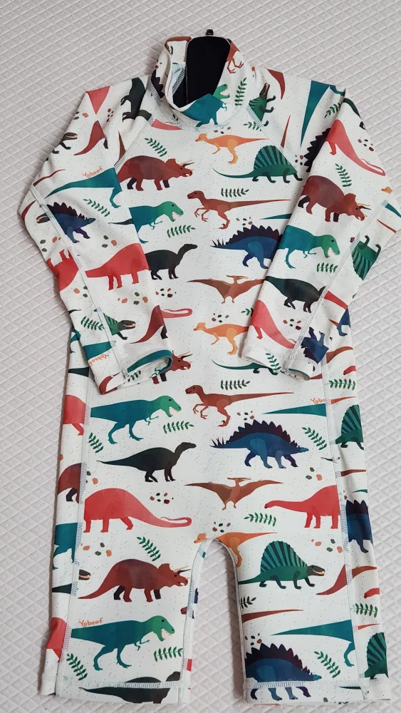 요바프 공룡 래쉬가드