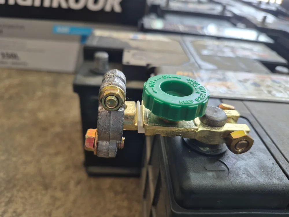 자동차 배터리 차단 스위치