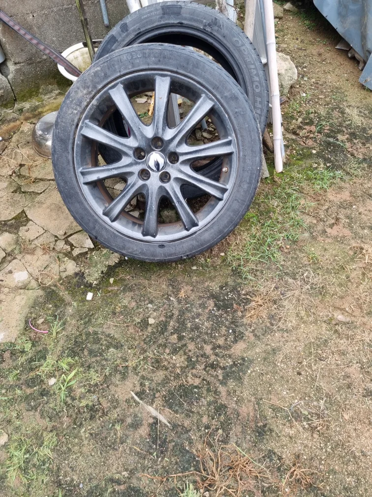 자동차 휠 타어중고타이어19인치