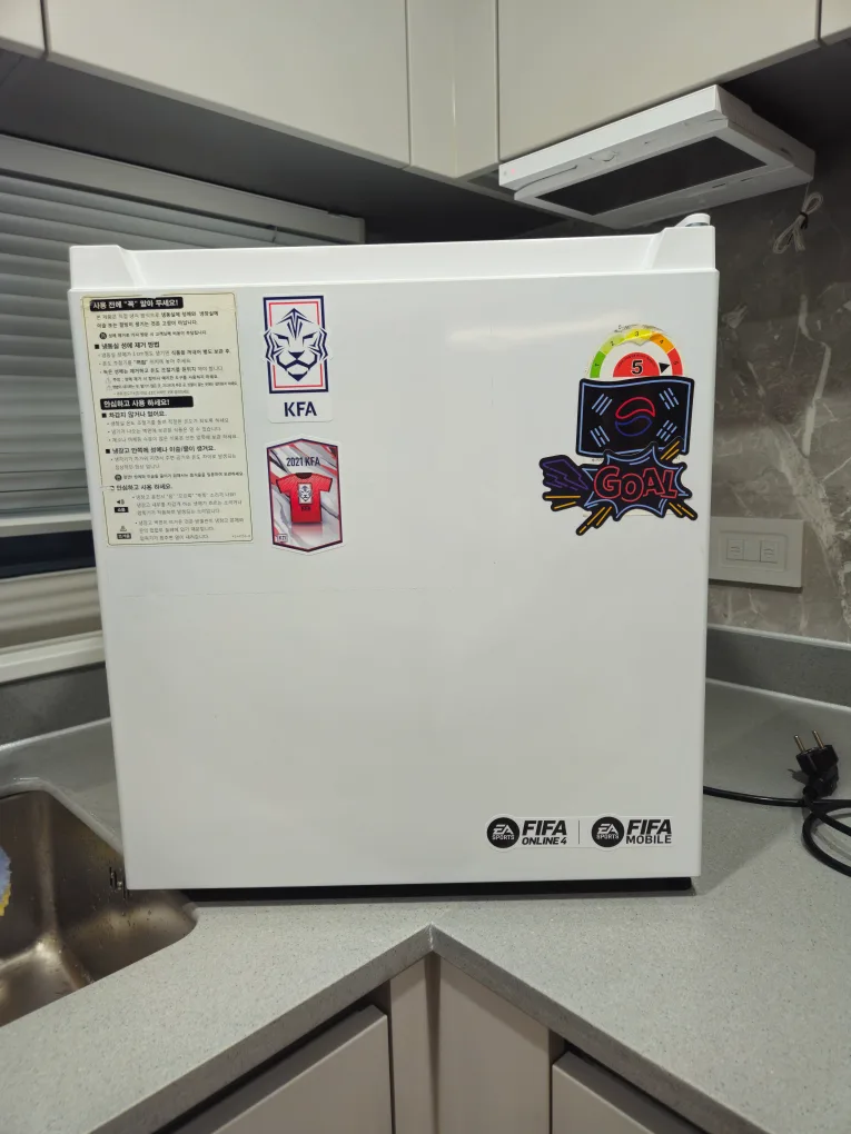 중고 소형냉장고 팝니다.