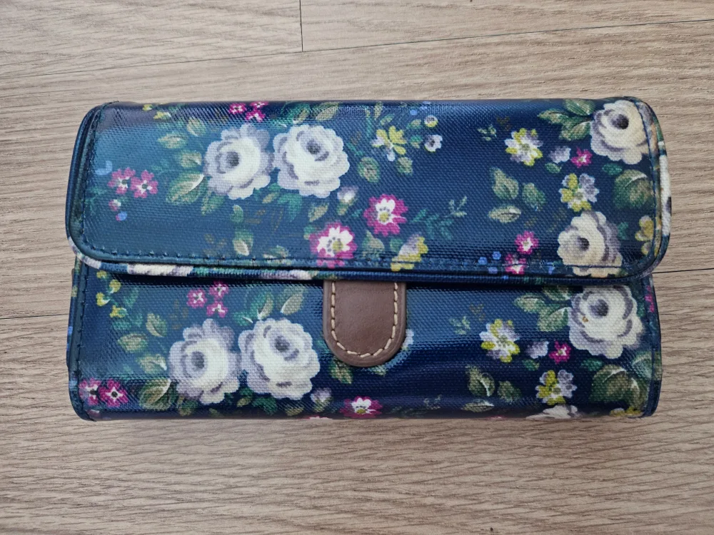 캐스키드슨 장지갑 중고