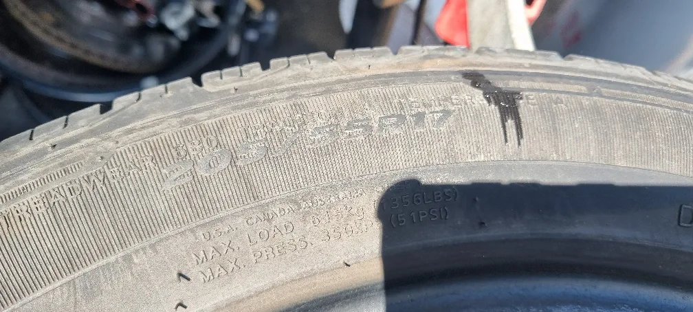 타이어 205/55R17 중고