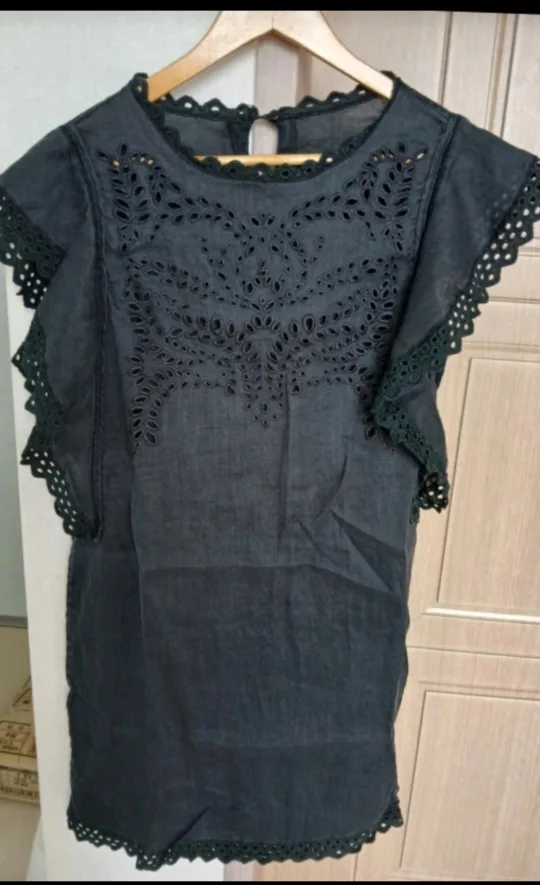 (중고특A급)여성 펀칭 레이스 블랙 블라우스 L사이즈