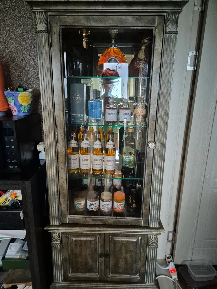 바로크풍 연틱진열장 판매합니다