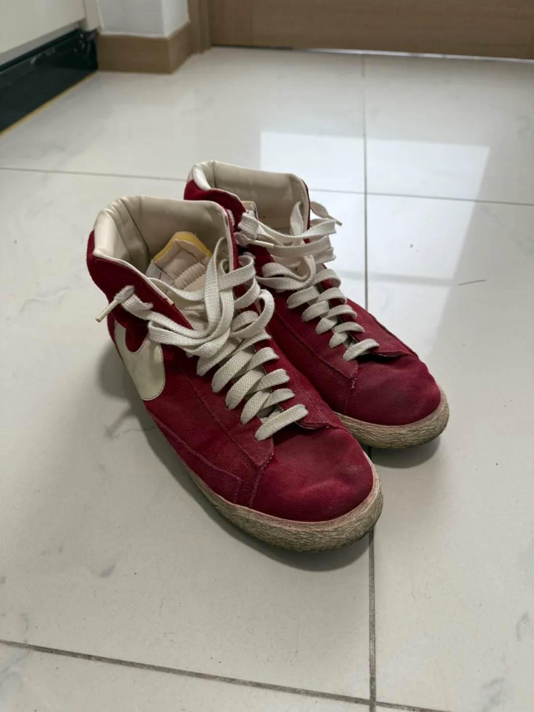 나이키 블레이저 하이 스웨이드 빈티지 바시티 레드 280 중고