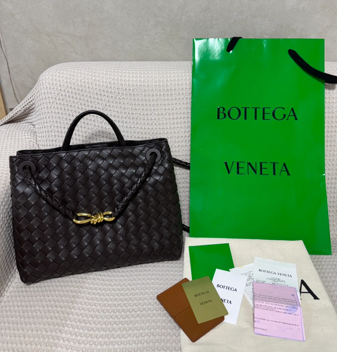 보테가 베네타 안디아모 미듐 폰단트