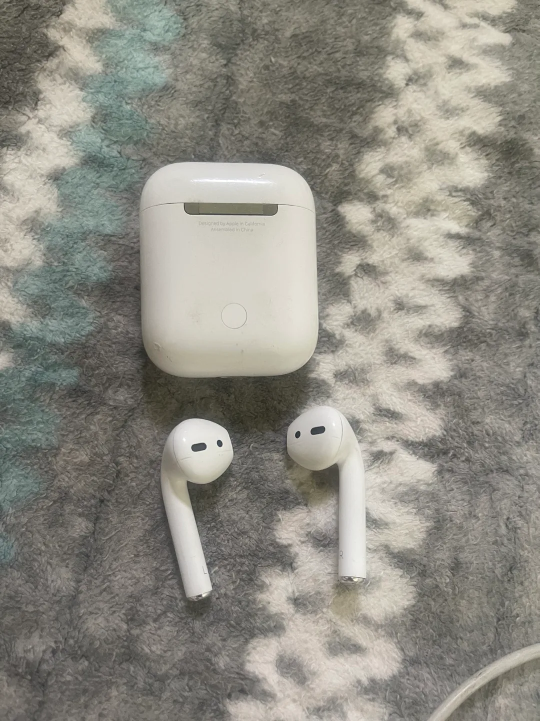 에어팟 2세대 중고 판매합니다