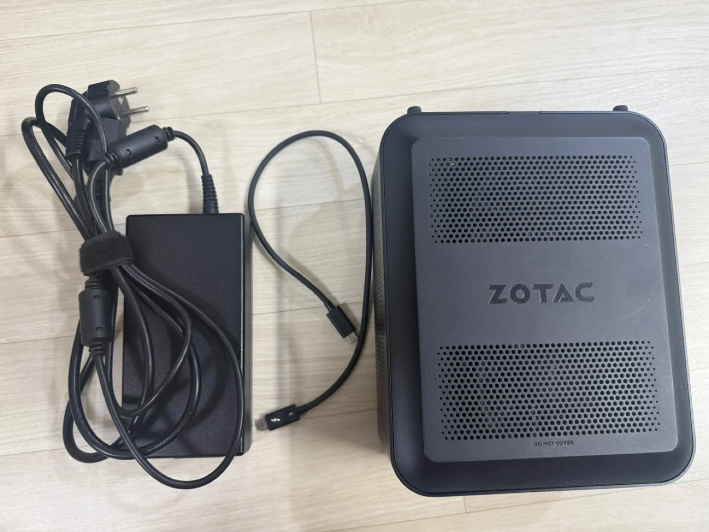 Egpu 조탁 앰프 박스 미니 + 1060 3g 팝니다.