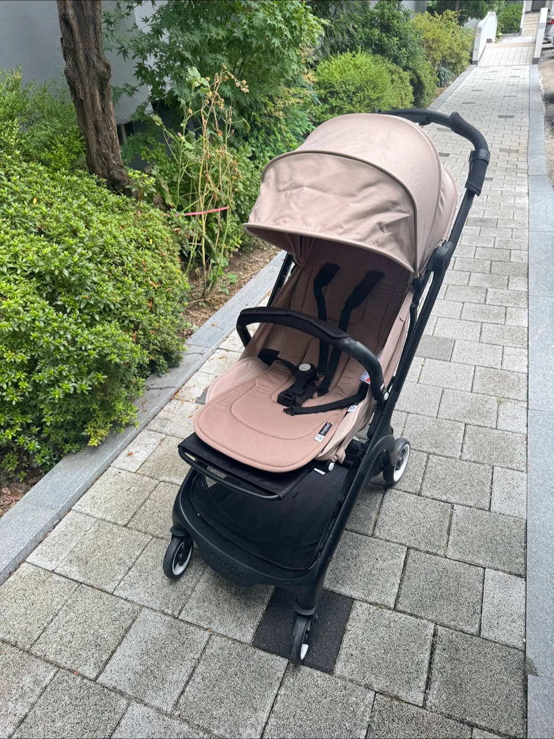 (급매)24년구매 부가부 버터플라이 휴대용유모차 풀구성 (기내가능)