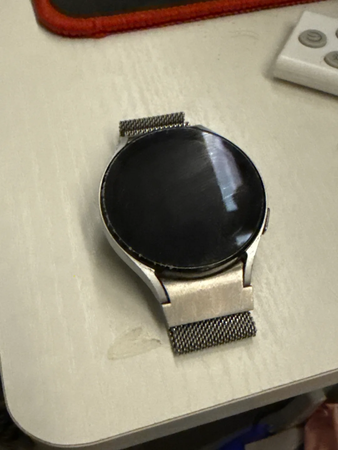 [중고] 사용감 좀 있는 갤럭시워치4 판매합니다