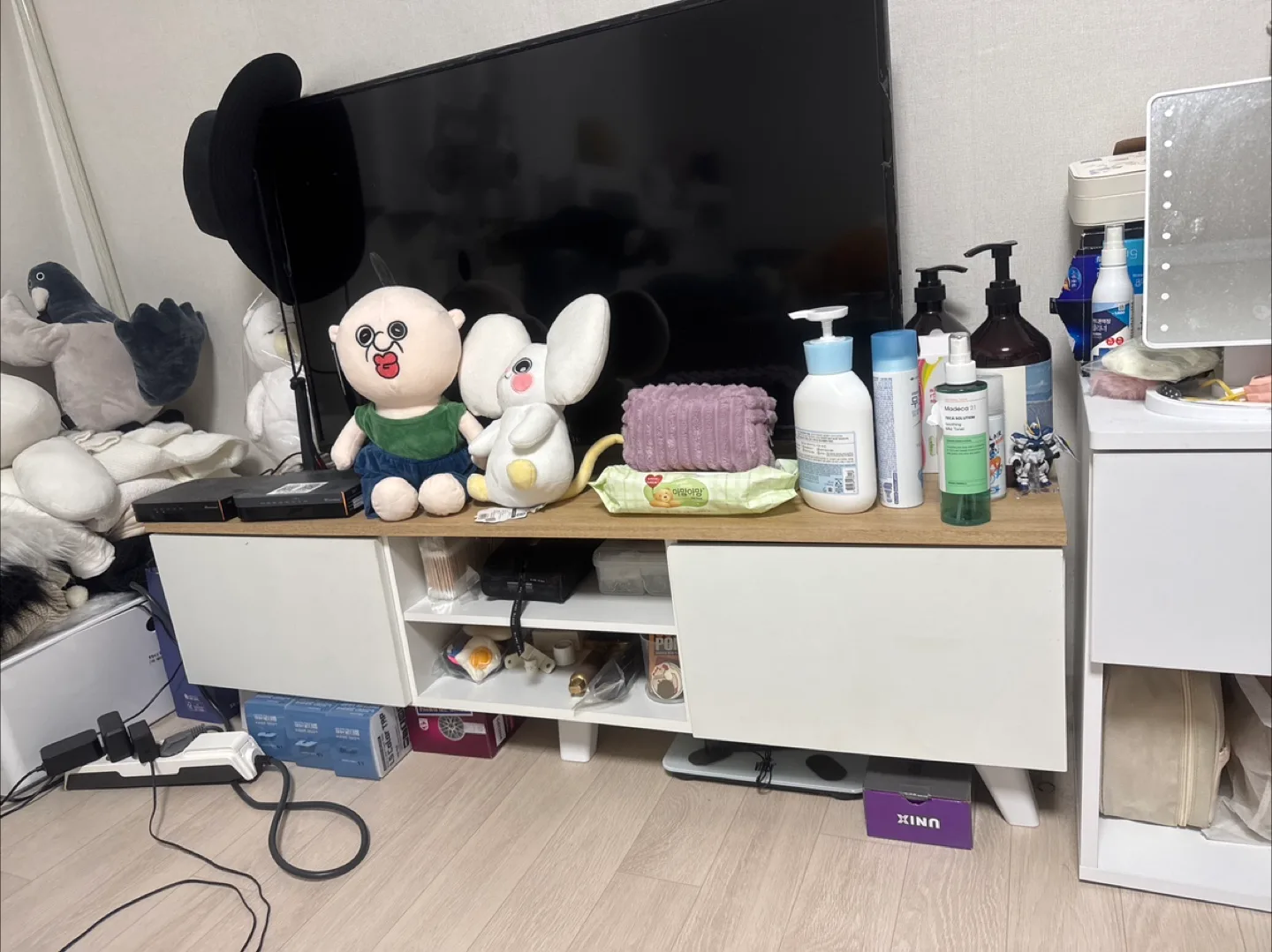TV + 수납장
