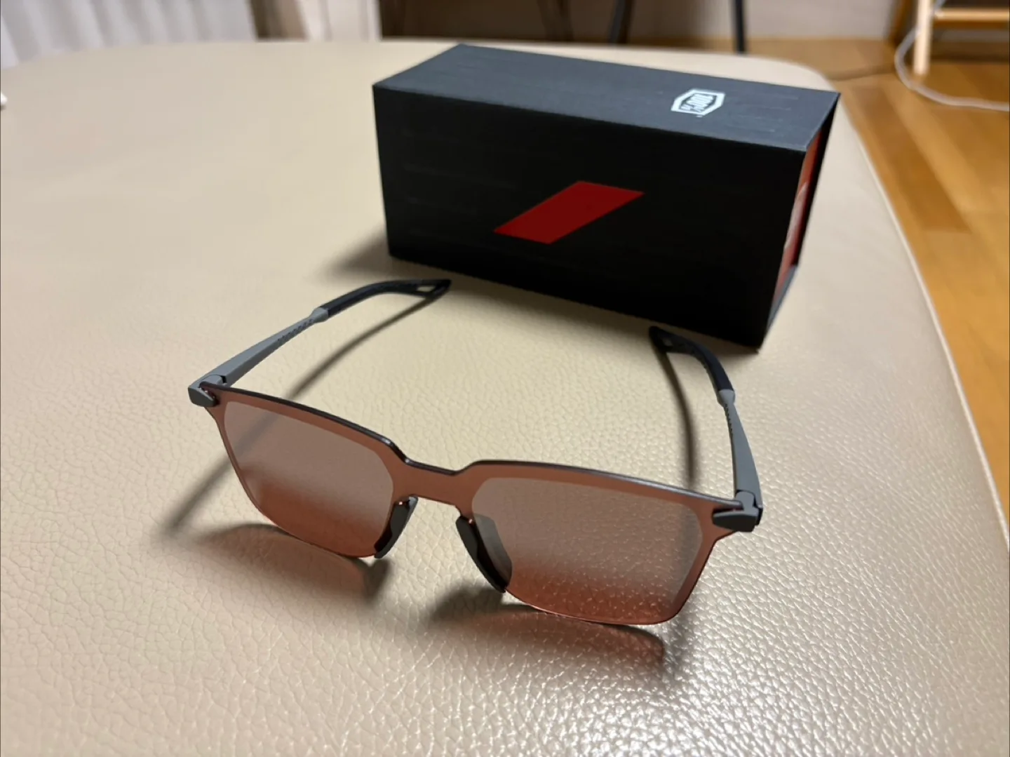 100% 레제르 선글라스 (박스포함)