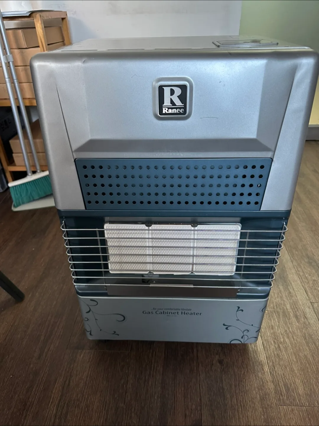 라니 가스 캐비넷 히터(중고)