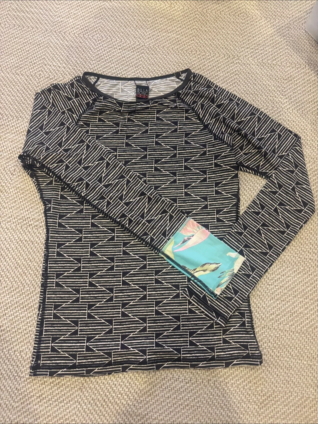 빌라봉 래쉬가드