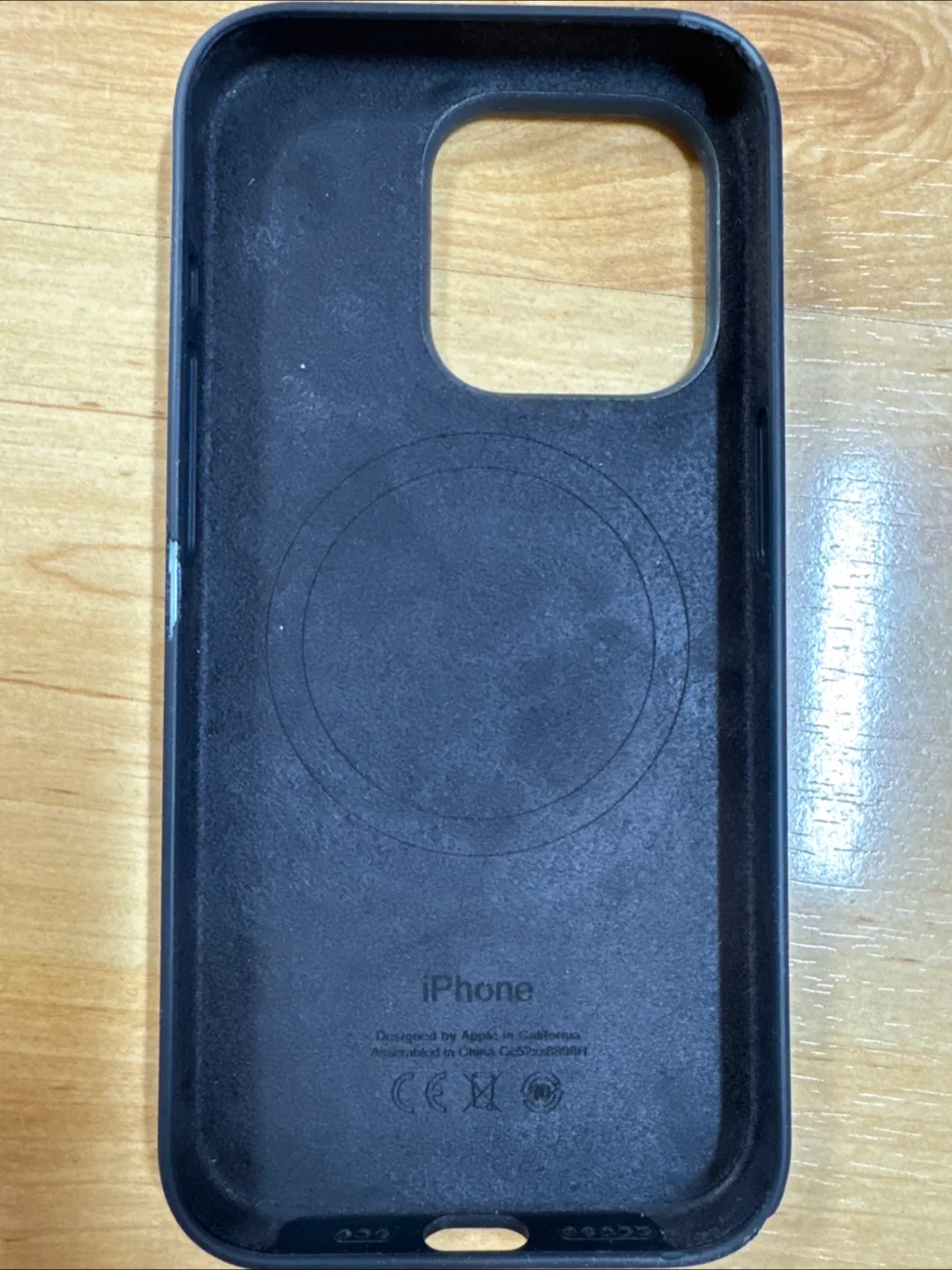 아이폰15 프로 케이스 (애플 정품) 중고