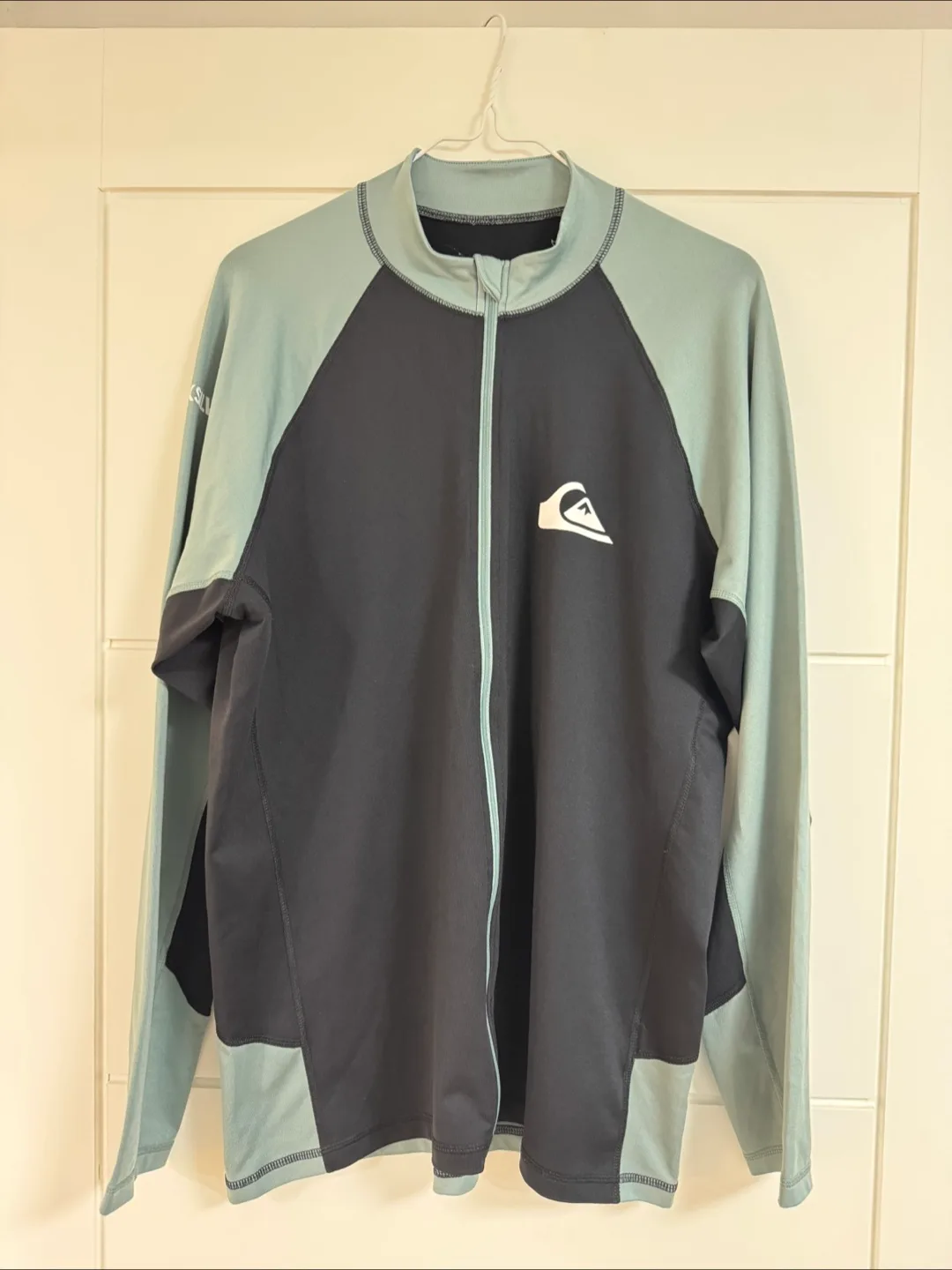 남자 퀵실버 래쉬가드 집업 L