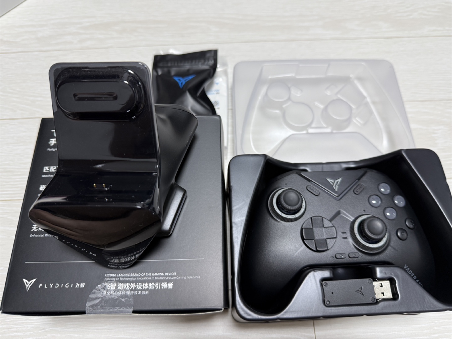 조이트론 베이더 4 프로 컨트롤러 충전독 판매합니다