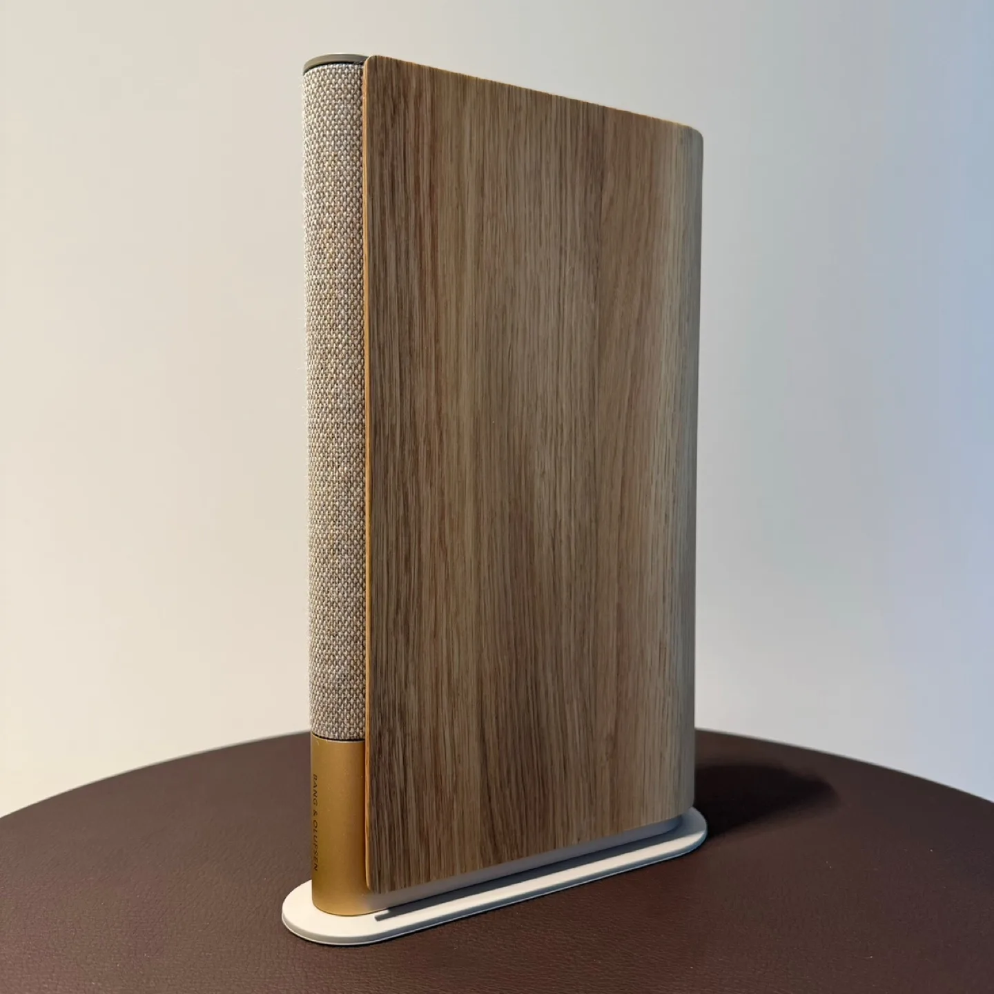 [뱅앤올룹슨] Beosound Emerge 골드 프리미엄 유선 스피커