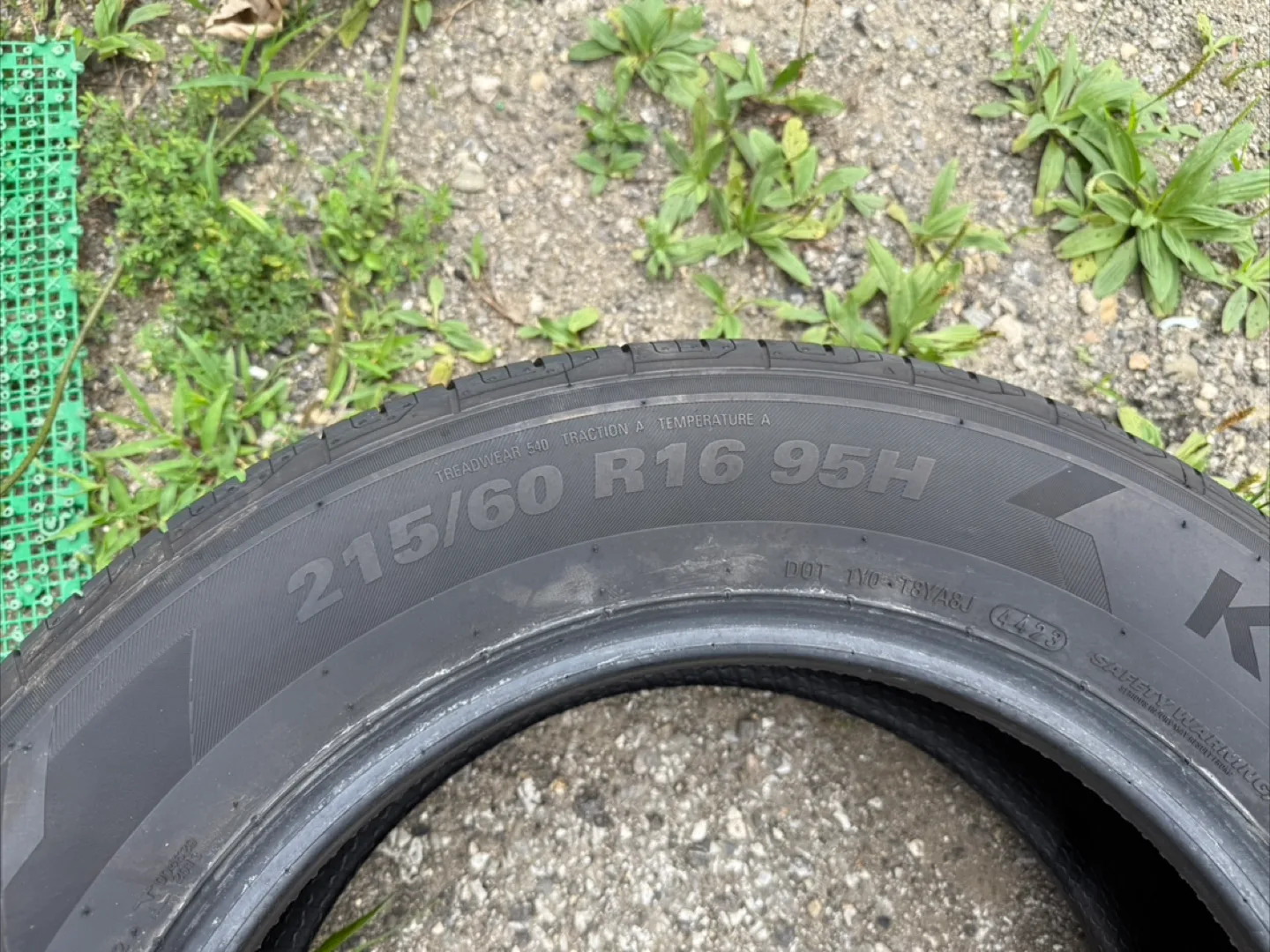215/60R16 중고 타이어 1개