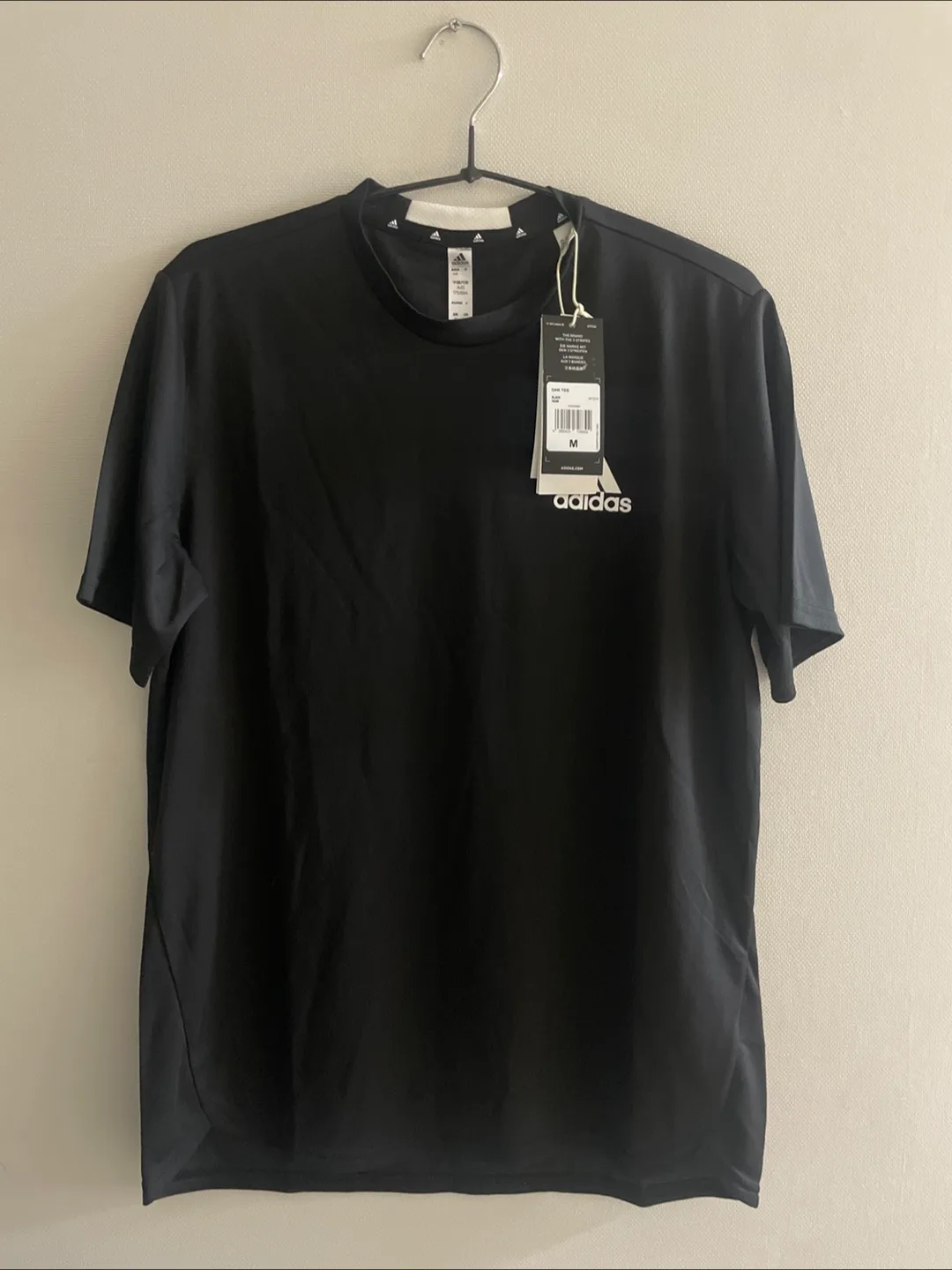 아디다스 기능성 반팔티셔츠 새제품