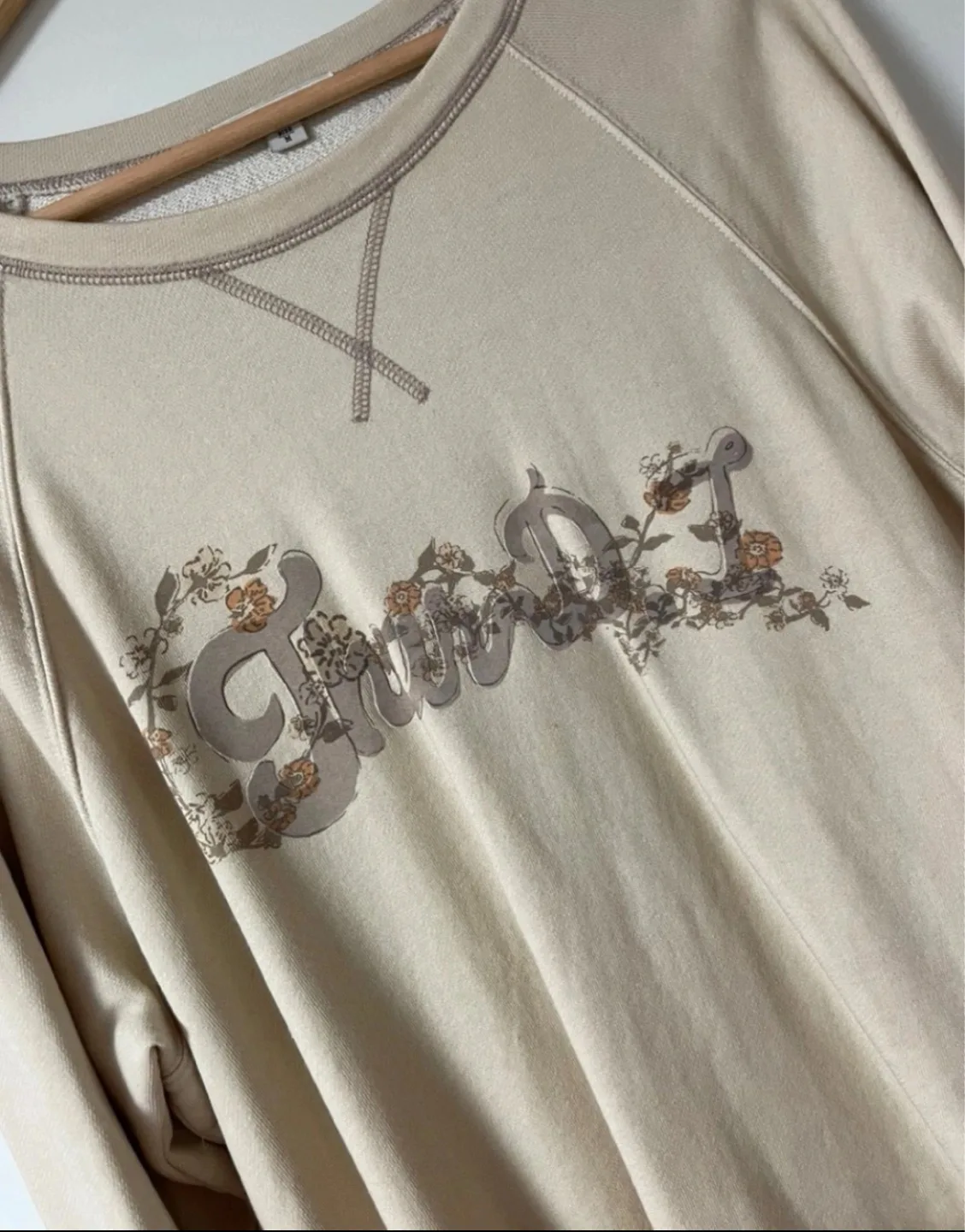 써스데이아일랜드 여성 맨투맨 M ✨