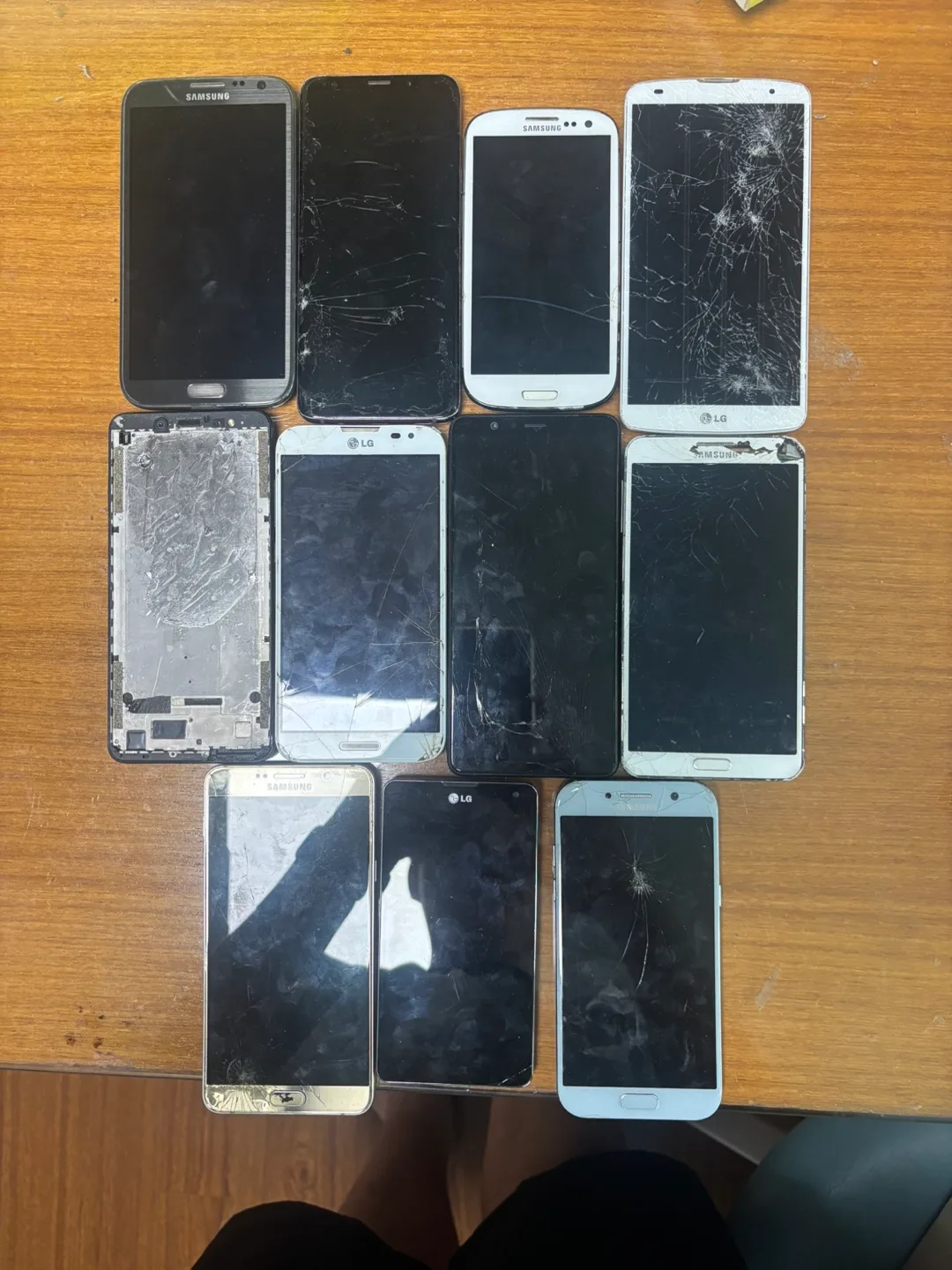 중고폰 / 파손폰 여러대 팔아요