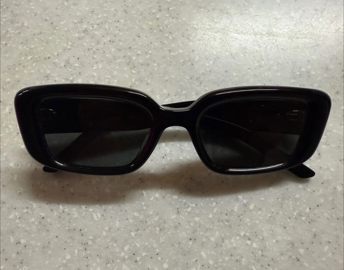 젠틀몬스터 안테나 01 블랙 중고 판매합니다